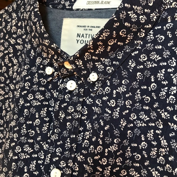 Native Youth Short Sleeved Shirt Fallen Flower Trim Fit button mens size large - Picture 2 of 12